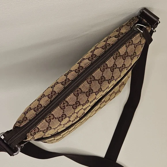 Authentic Gucci Monogram Classic Crossbody Handbag Purse Authentic - Picture 3 of 16